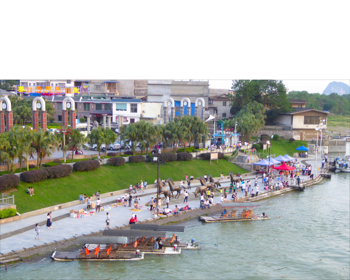 Guilin - Li River near Jiefang Bridge